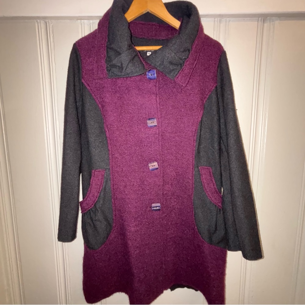 Jaskar Women's Medium Purple and Gray Artsy Wool overcoat funky buttons warm